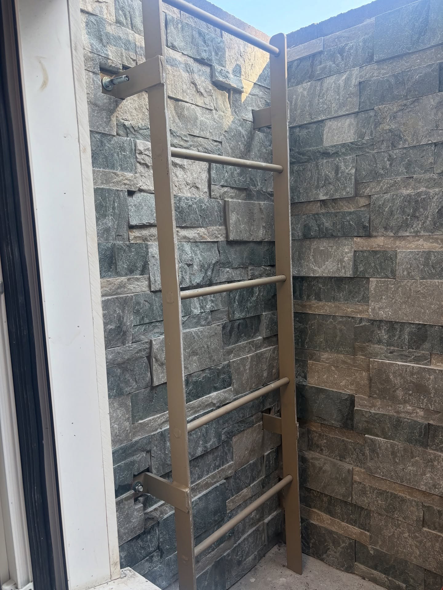 Natural stone wall detail